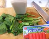 ほっこり♪小松菜の豆乳コンソメスープ作り方1写真