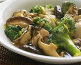 牡蠣とブロッコリーの豆鼓炒め煮作り方8写真
