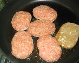 激ｳﾏ煮込みダブルチーズハンバーグ作り方3写真