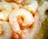 日本の緑茶葉で作るロンジン海老・龍井虾仁作り方3写真