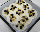 黒豆とサツマイモの餃子皮ピザ作り方6写真