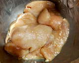 鶏むね肉ともやしのコクうま炒め作り方1写真