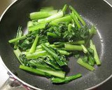 簡単！2分で小松菜炒め作り方1写真