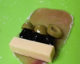 黒豆チーズとオリーブが生ハムに包まれて♪作り方1写真