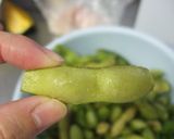 台湾定番おつまみ★ごま油が効く黒胡椒枝豆作り方1写真