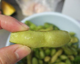 台湾定番おつまみ★ごま油が効く黒胡椒枝豆作り方1写真