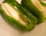 スペイン”料理の鉄人”チーズinピーマン作り方1写真