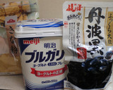 黒豆とヨーグルトのかんたんスイーツ☆作り方1写真