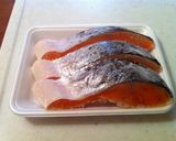 甘塩鮭でふわっふわなそぼろふりかけ作り方1写真