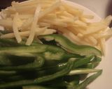 ベジ仕立てのチンジャオロースー風野菜炒め作り方1写真