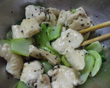 柔らか鶏むね肉と青梗菜のごま風味作り方6写真