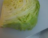 キャベツと鶏ひき肉のスープ作り方1写真