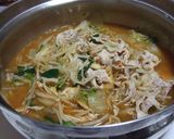 たっぷり野菜のキムチ味噌鍋♪作り方5写真