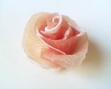 薔薇の花仕立て 生ハムのペペロンチーノ作り方1写真