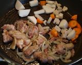 鶏肉と根菜のポワレ♪熱々スープ添えライス作り方3写真