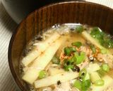 サバ缶の味噌汁～ダシいらずの満足魚汁～作り方6写真