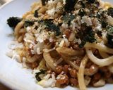 納豆と刻みうどんのごま油焼き作り方6写真