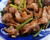 ニンニクの芽と豚肉のしょうが焼風？炒め作り方5写真