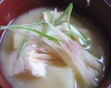 ぷわぷわ・とぅるり【凍り豆腐のお味噌汁】作り方4写真