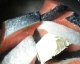 鮭とキャベツの塩バタースープ煮作り方1写真