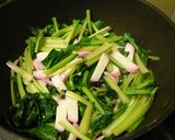 節約・青菜とかまぼこのオイスター炒め作り方4写真