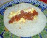 Burrito de huevo (トロトロ卵とチーズのブリート)作り方4写真