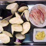 秋茄子とろとろ🤭💕揚げなすのおかか薬味和え🍆作り方1写真