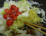 レタスとトマトの塩焼きそば作り方4写真