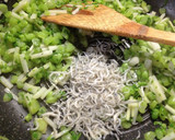 大根の皮と葉の炒め煮作り方2写真