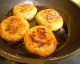ヘルシー♪蓮根とおからの照り焼きバーグ作り方5写真
