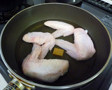簡単　手羽先と枝豆のクリーム煮作り方2写真