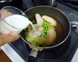 簡単　手羽先と枝豆のクリーム煮作り方3写真