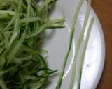 とろろそば？　麺は☆きゅうり作り方1写真