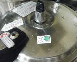 圧力鍋ですじ肉と大根のうま煮作り方4写真