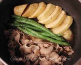豚肉とじゃがいも、インゲンの揚げ煮作り方6写真