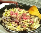 赤ワイン消費♪簡単１０分ハッシュドビーフ作り方2写真