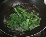 春菊のバターいため作り方3写真
