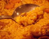 カセットコンロで鶏もも肉ゴボウのパエリア作り方14写真
