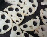 お弁当に☆れんこんのカレーきんぴら作り方2写真