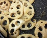 お弁当に☆れんこんのカレーきんぴら作り方3写真