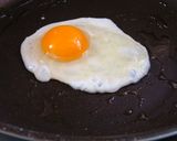 3分でできる半熟目玉焼き丼作り方1写真