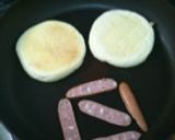 ★ソーセージエッグマフィン★朝食に★作り方2写真
