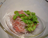 お弁当に！カニカマと枝豆のチーマヨ和え作り方2写真