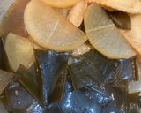 鶏手羽と大根、昆布の煮物作り方3写真