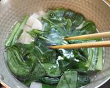 豚と大根ほうれん草の味噌汁作り方4写真