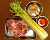 香港ママ直伝！鶏とセロリの炒め物作り方1写真