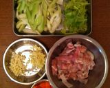 香港ママ直伝！鶏とセロリの炒め物作り方2写真
