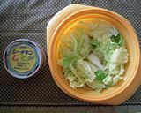 シリコンなべで『ツナ缶と白菜の蒸し煮』作り方1写真