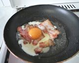 野菜もたっぷりベーコンエッグ丼作り方4写真