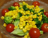 彩りサラダ♪カニカマソース作り方2写真